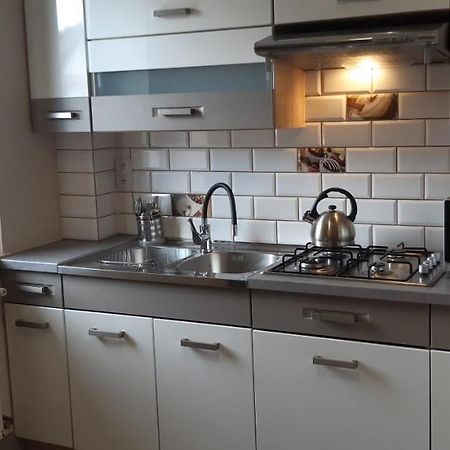 Pokoje Goscinne U Krysi Mizerna Ngoại thất bức ảnh